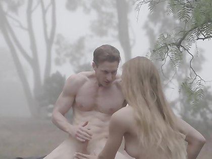 Outdoor hardcore pussy banging in a misty forest